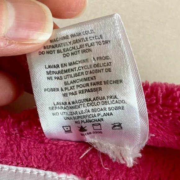 πΊHP!πΊ American Girl Girl's "Be Forever" Fuzzy Fuchsia Pom-Pom Slippers - Picture 9 of 11